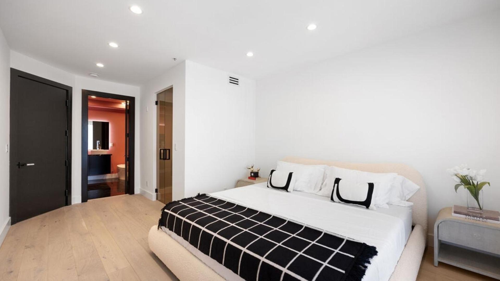 Three Bedrooms Opulent Super Luxurious Town House Appartamento *